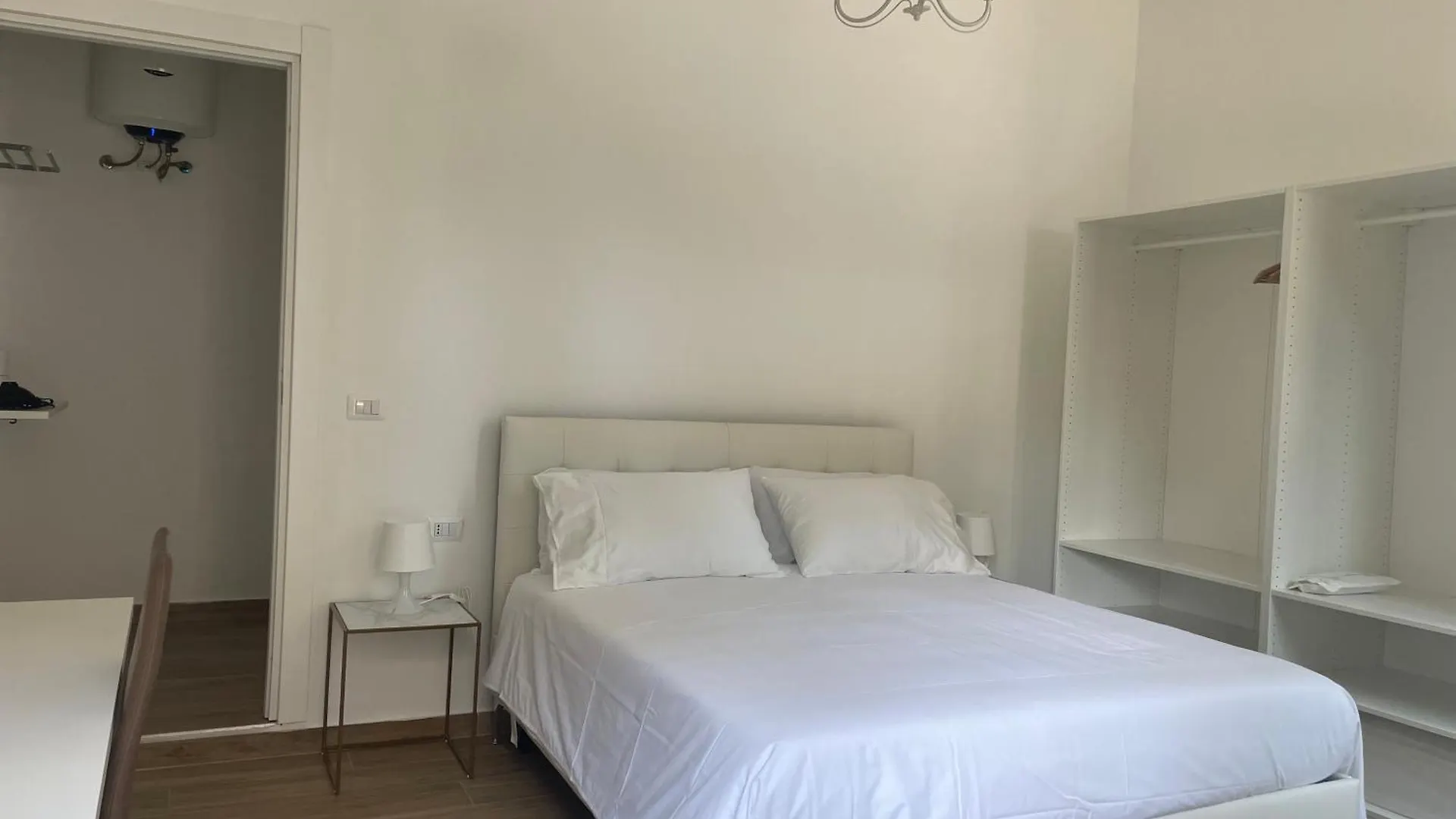 Villa Simona Malpensa 갈라라테 게스트하우스