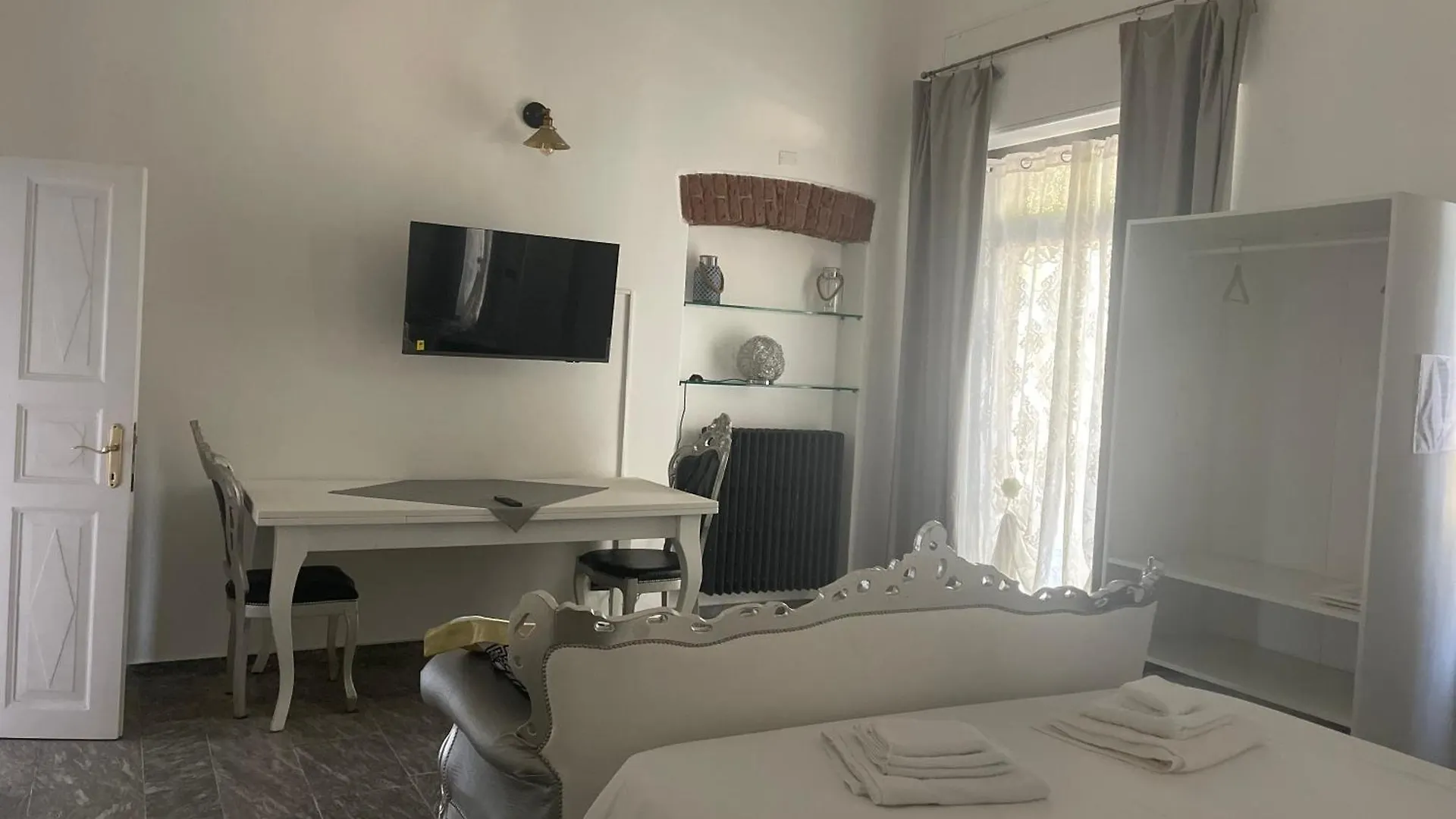 Villa Simona Malpensa 갈라라테