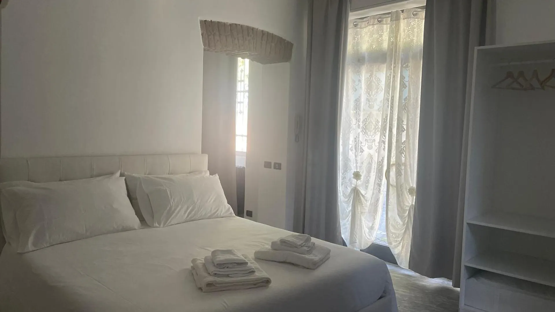 Villa Simona Malpensa 갈라라테 게스트하우스